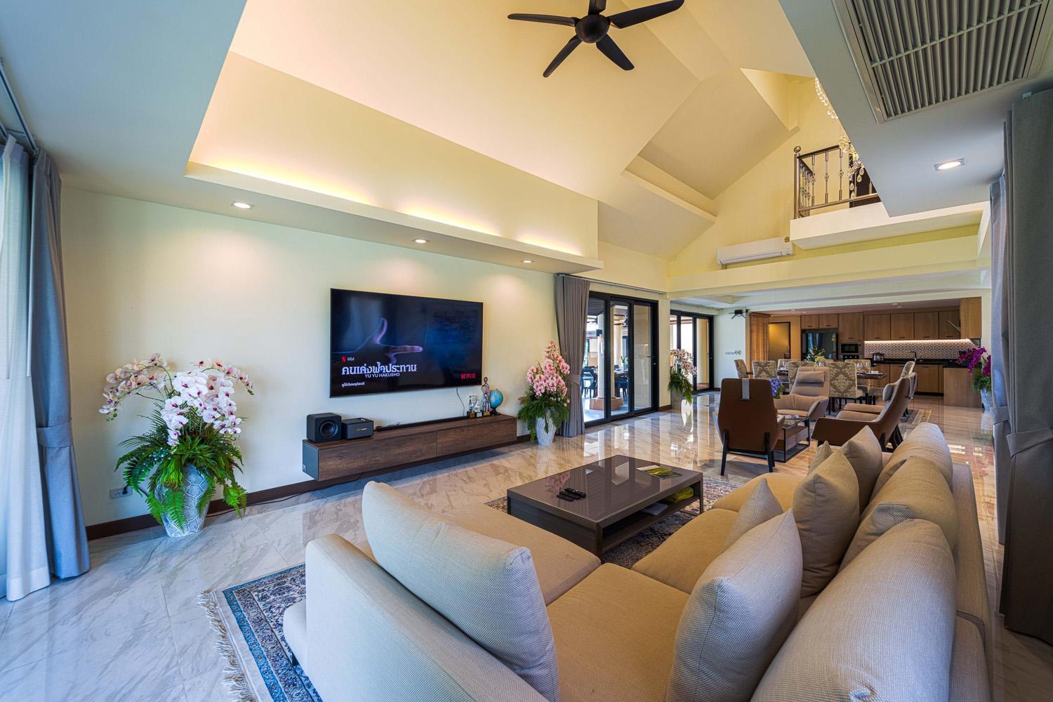 Luxury 5 Bedroom Close To Srs * HHQ
