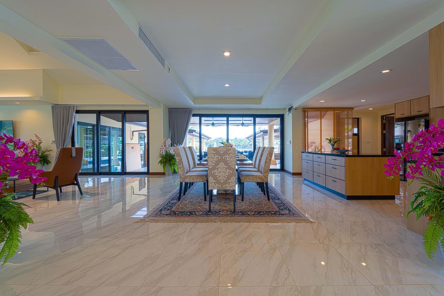 Luxury 5 Bedroom Close To Srs