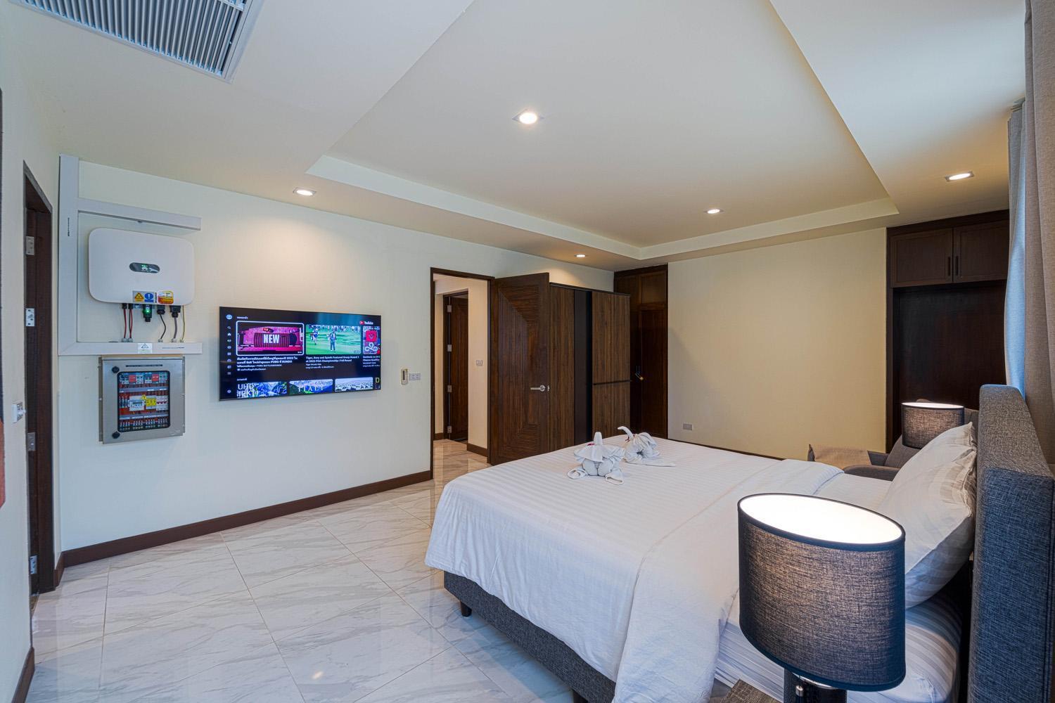 Villa Luxury 5 Bedroom Close To Srs HHQ