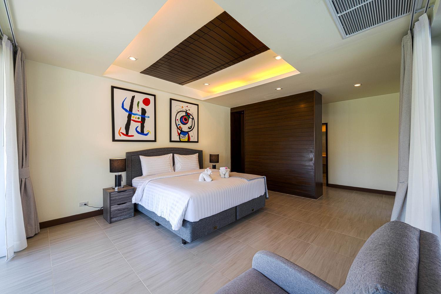 Luxury 5 Bedroom Close To Srs Villa *
