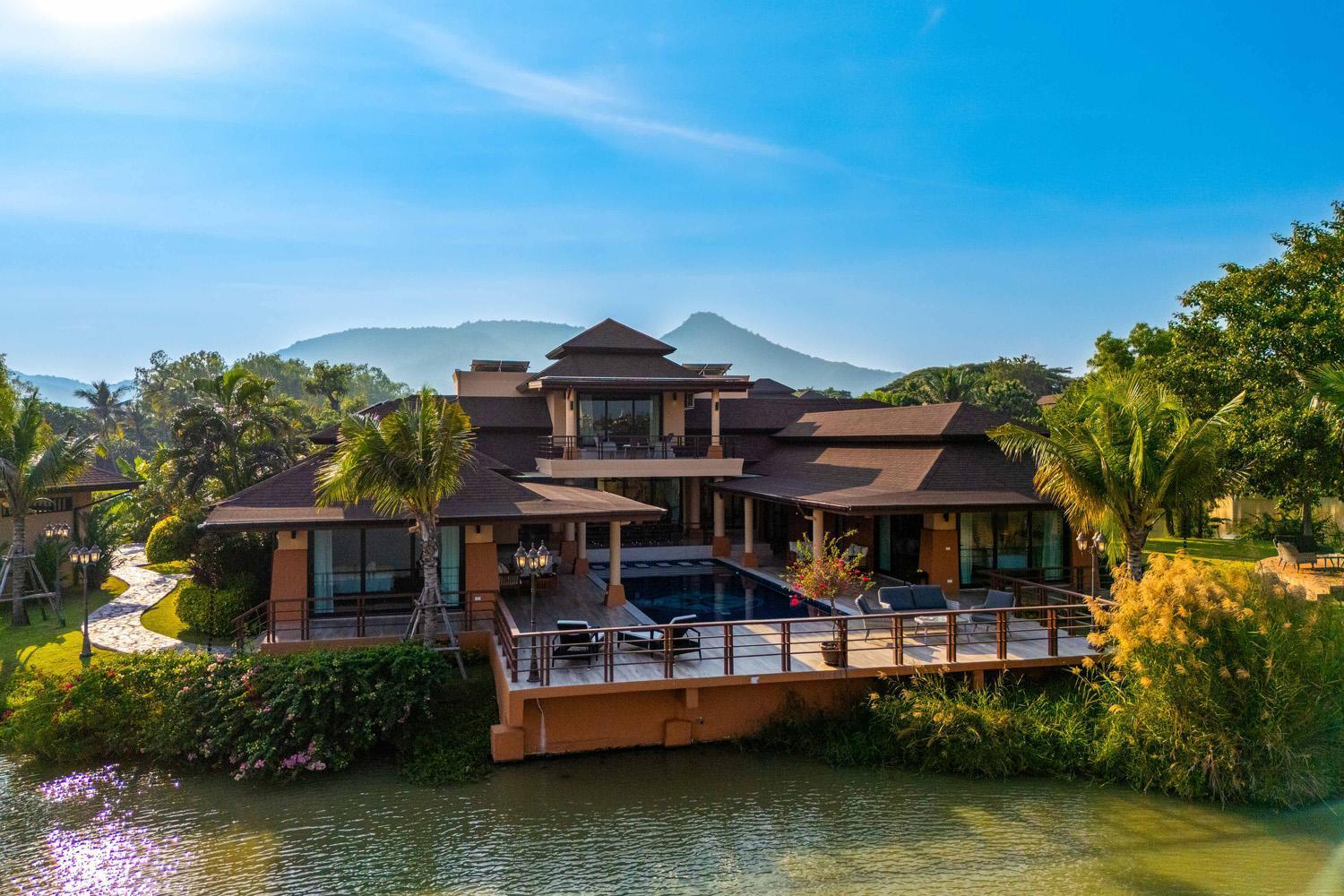 Luxury 5 Bedroom Close To Srs Villa HHQ