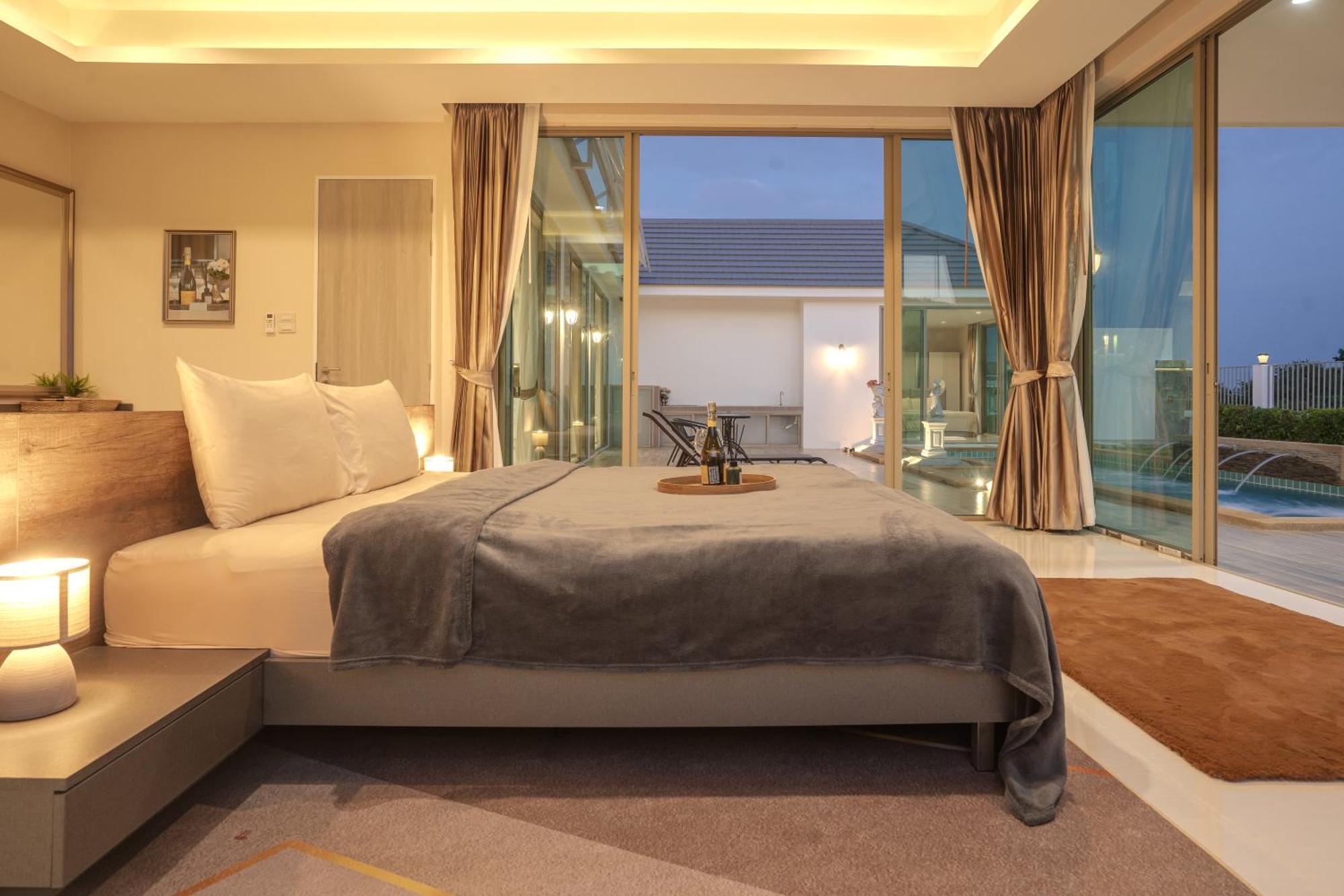 Prime Twilight 4-bedroom Pool With Mountains Villa Hua Hin