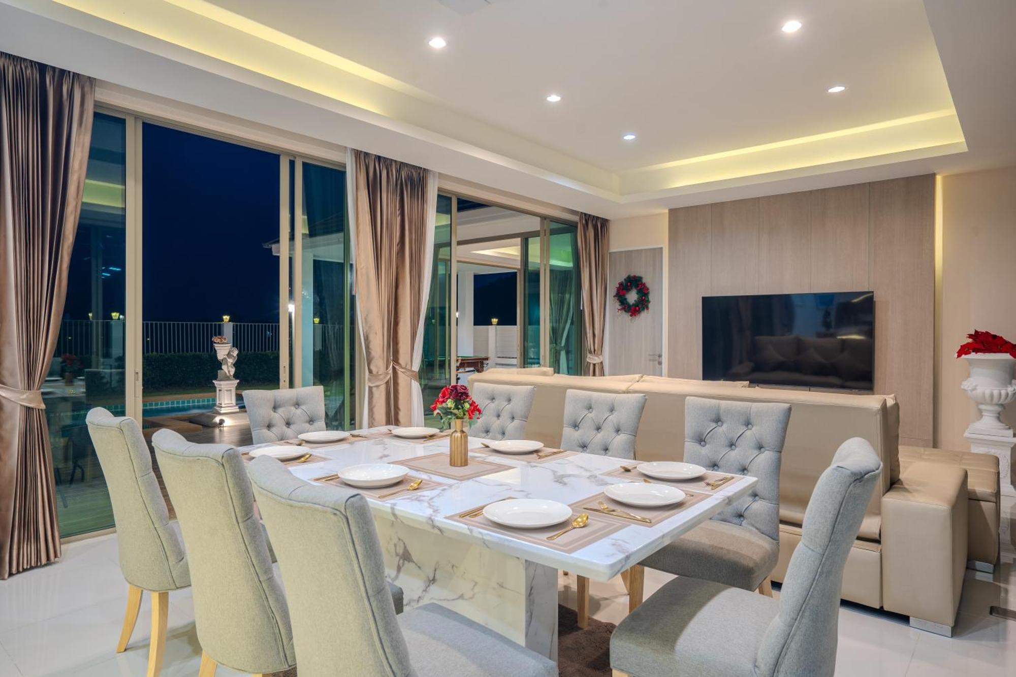 Prime Twilight 4-bedroom Pool With Mountains Villa *
