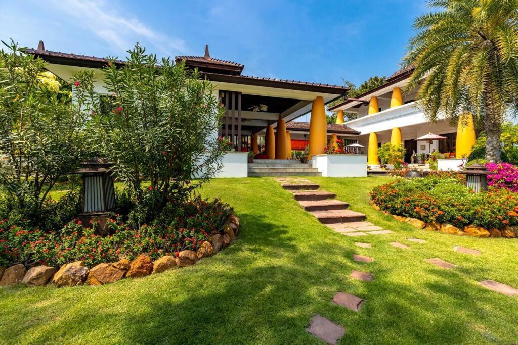 Villa Bali Style Mansion In Great Location! *