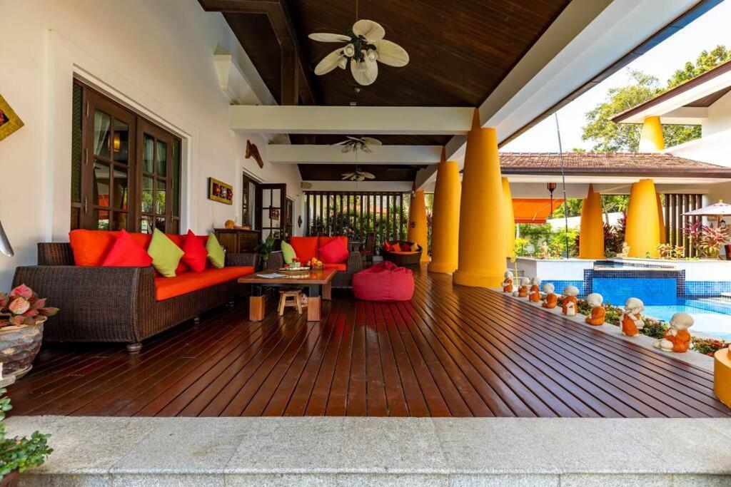 Bali Style Mansion In Great Location!