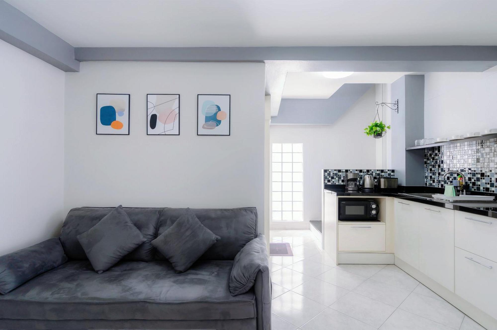 Apartment First *