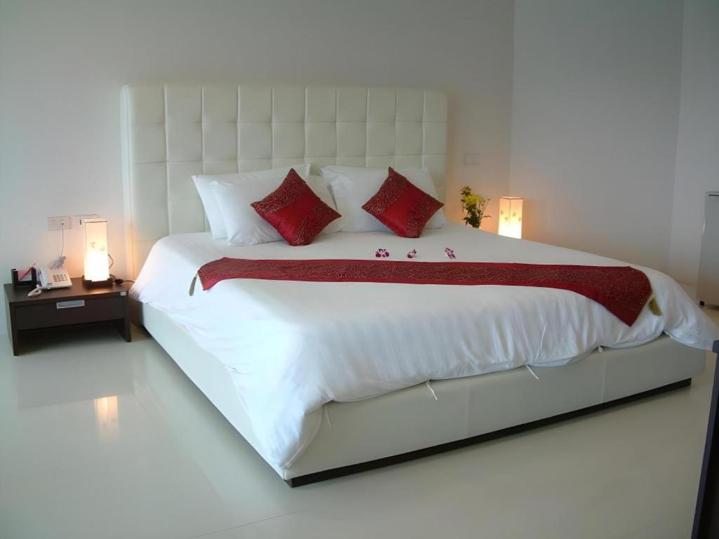 Avenue 3*