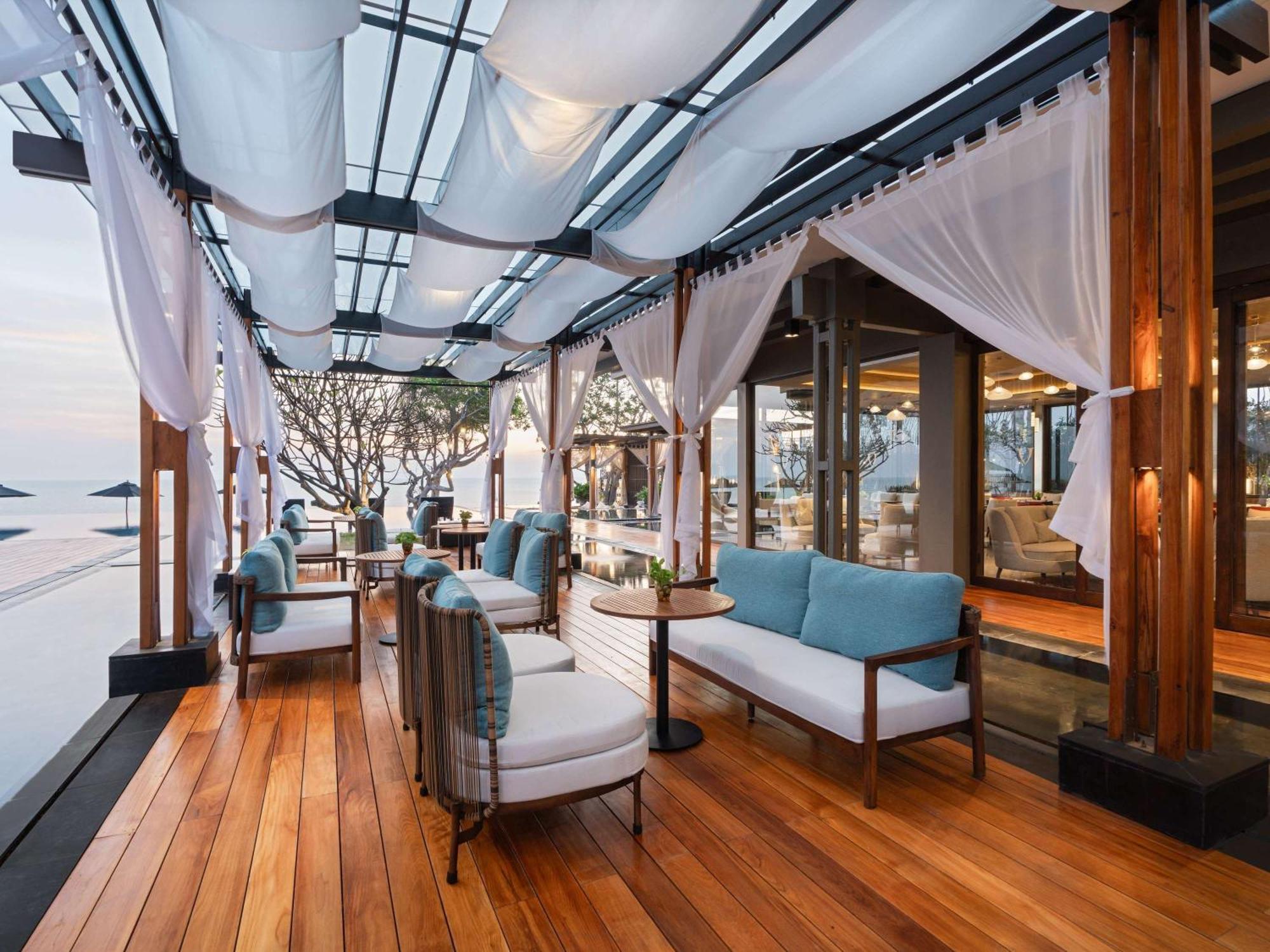 V - Mgallery Collection Hotel