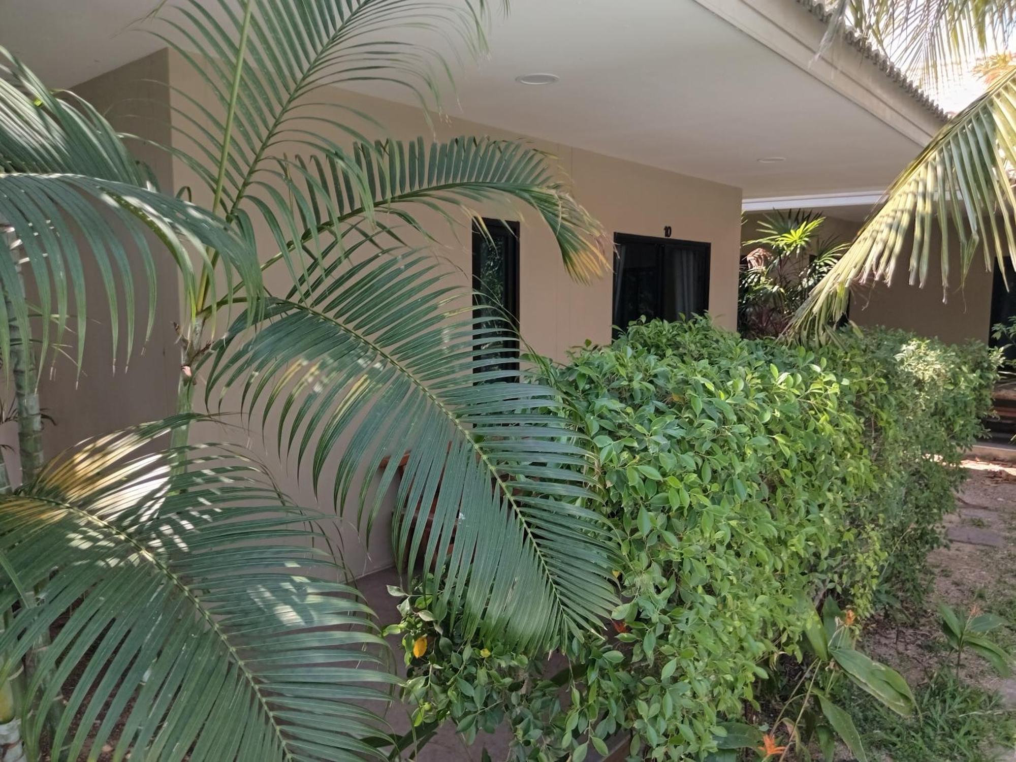 Tropical House​ Resort HHQ