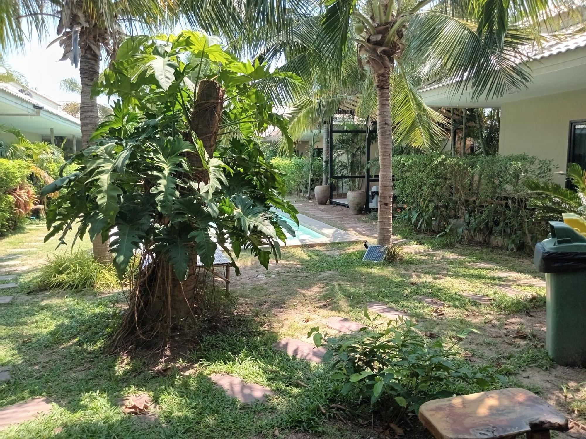 Tropical House​ Resort