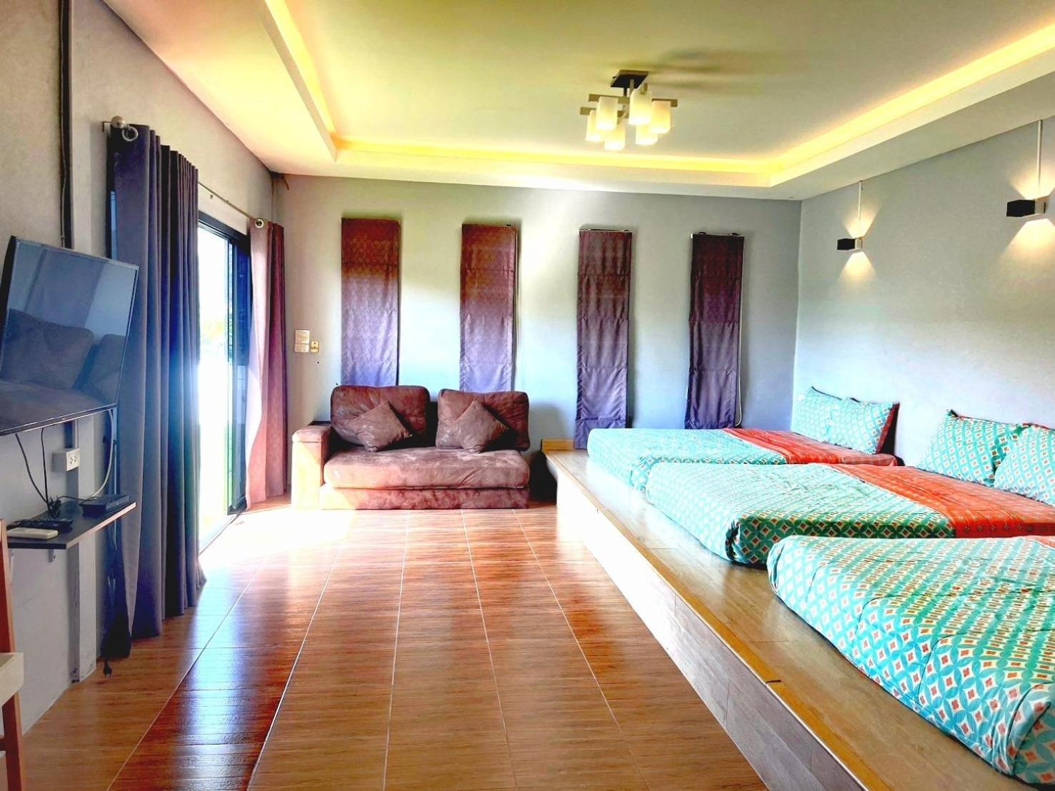 Holiday home บ้านพูลแอคเซส 4 ห้องนอน จัดปาร์ตี้ คาราโอเกะ โต๊ะพูล พัก 8-20 คน *