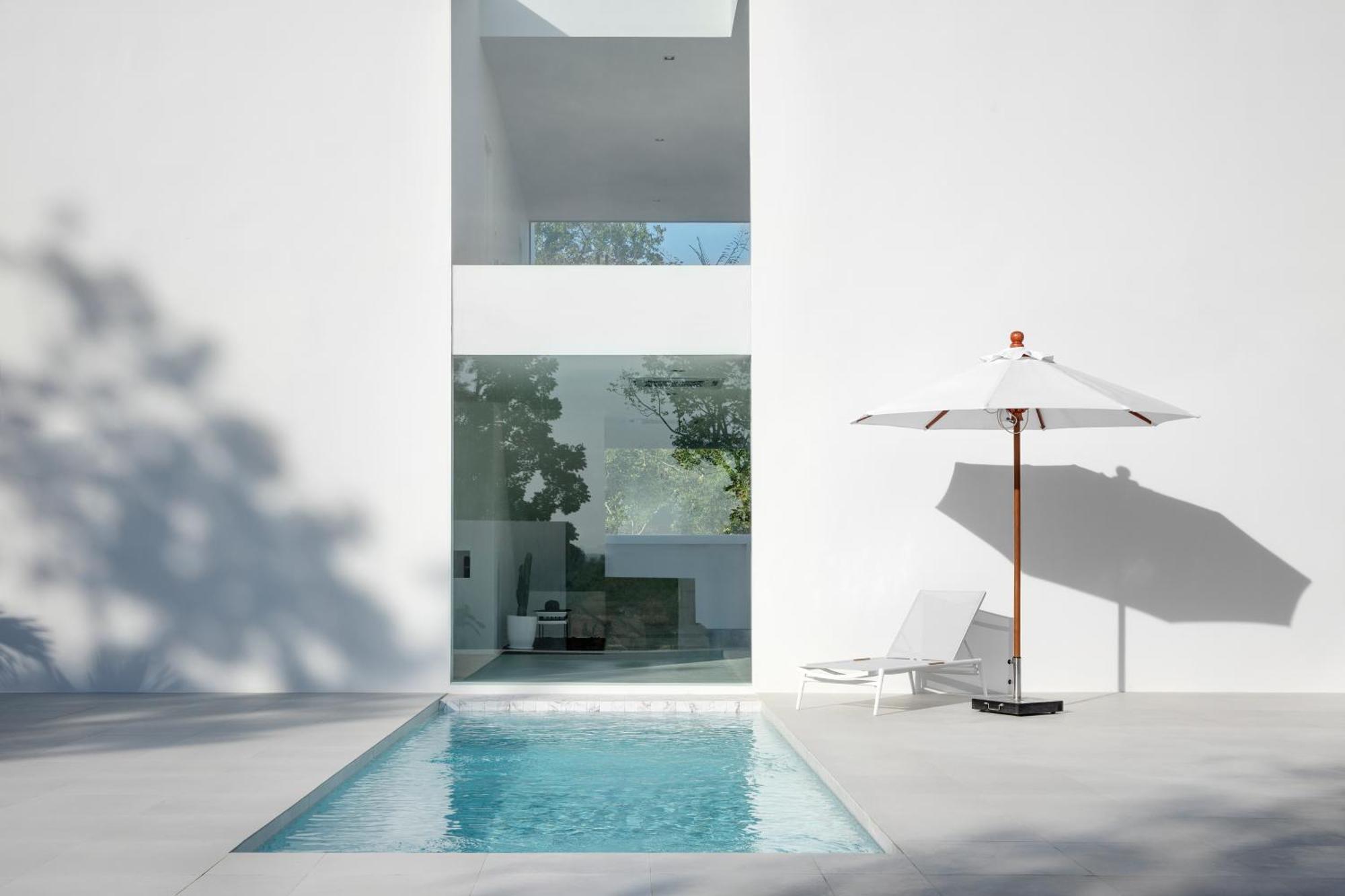 Pool Hua Hin