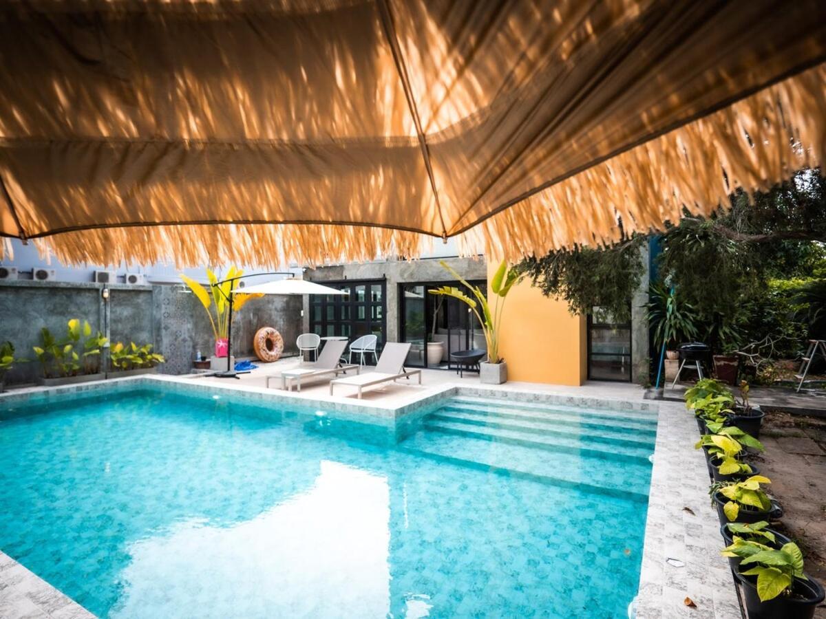 Rare, Special Pool Hua Hin