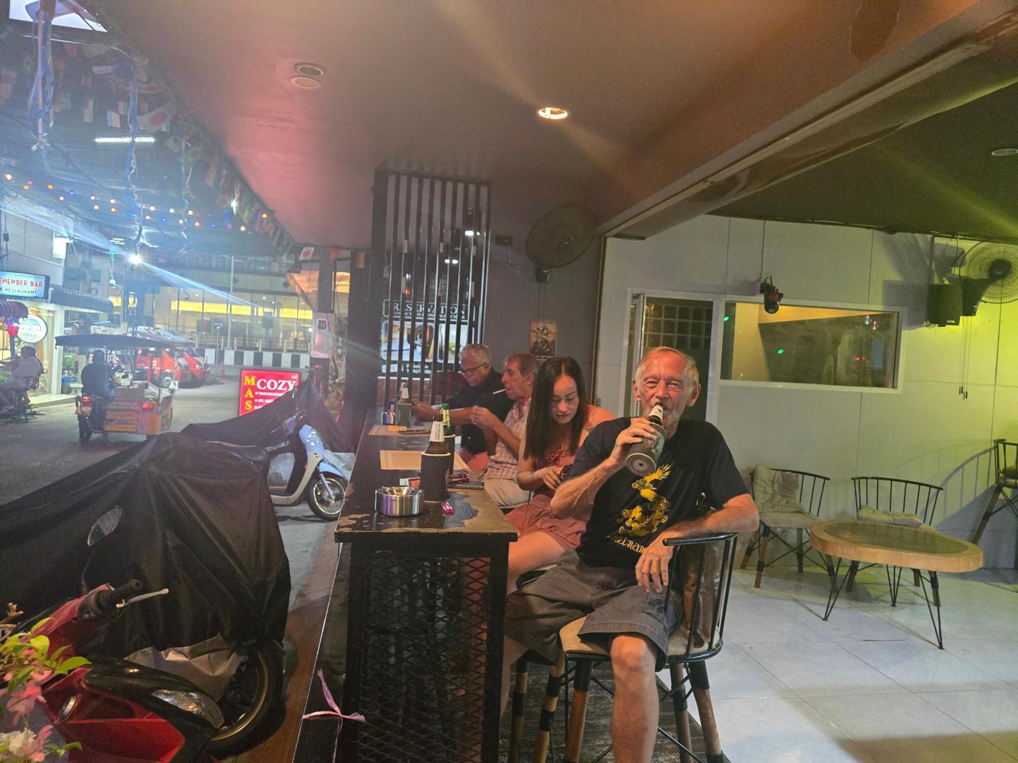 The Piya's Lounge And * Hua Hin