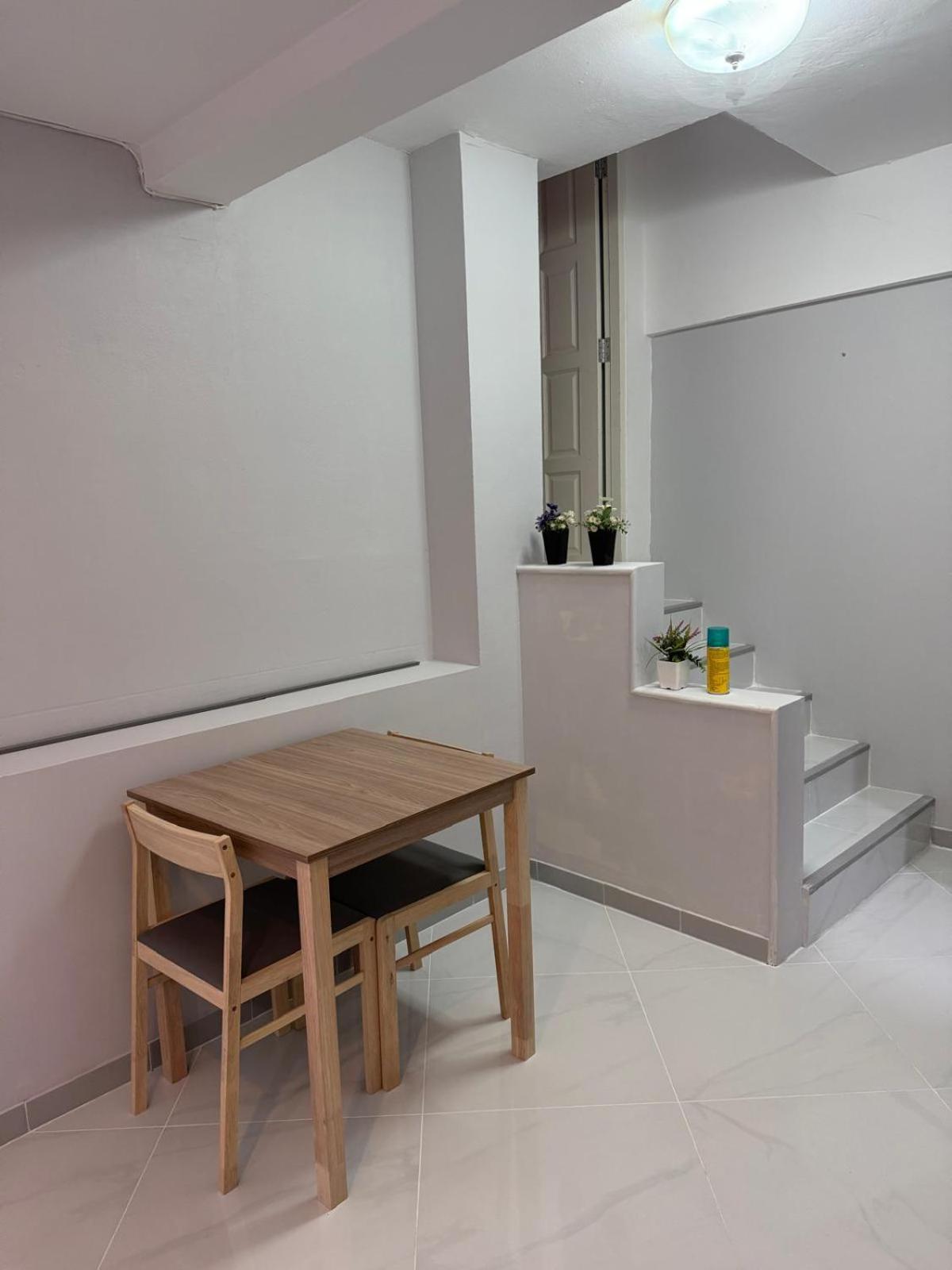 Apartment First - Happy Rent *