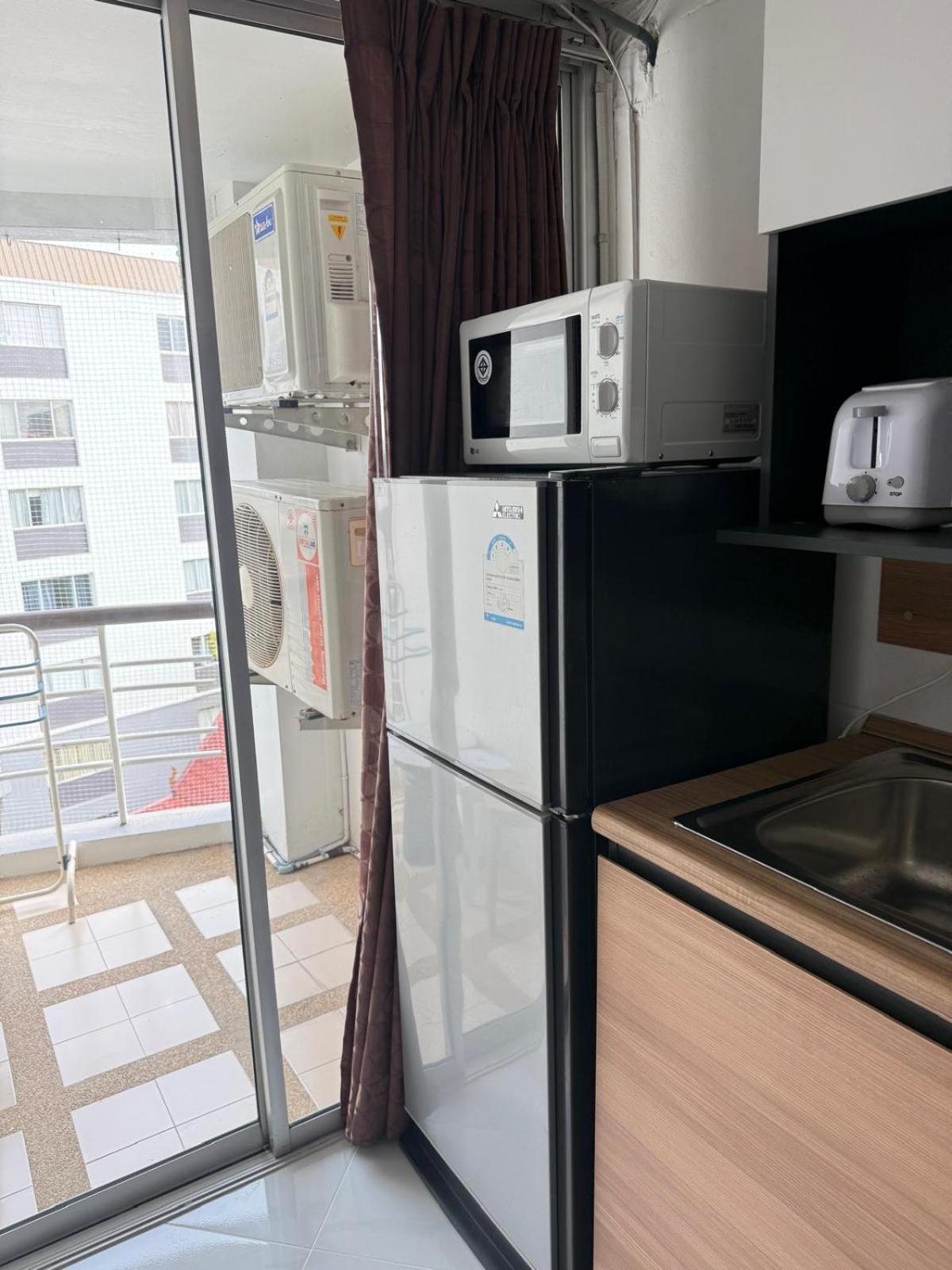 First - Happy Rent *