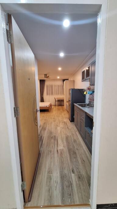 Apartment Sport Hua Hin, With Pool View And Kitchenette *
