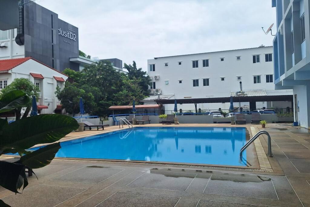 Sport Hua Hin, With Pool View And Kitchenette Apartment *