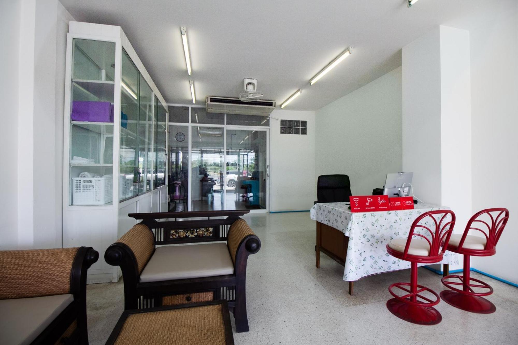Sabai Place Hotel 2*