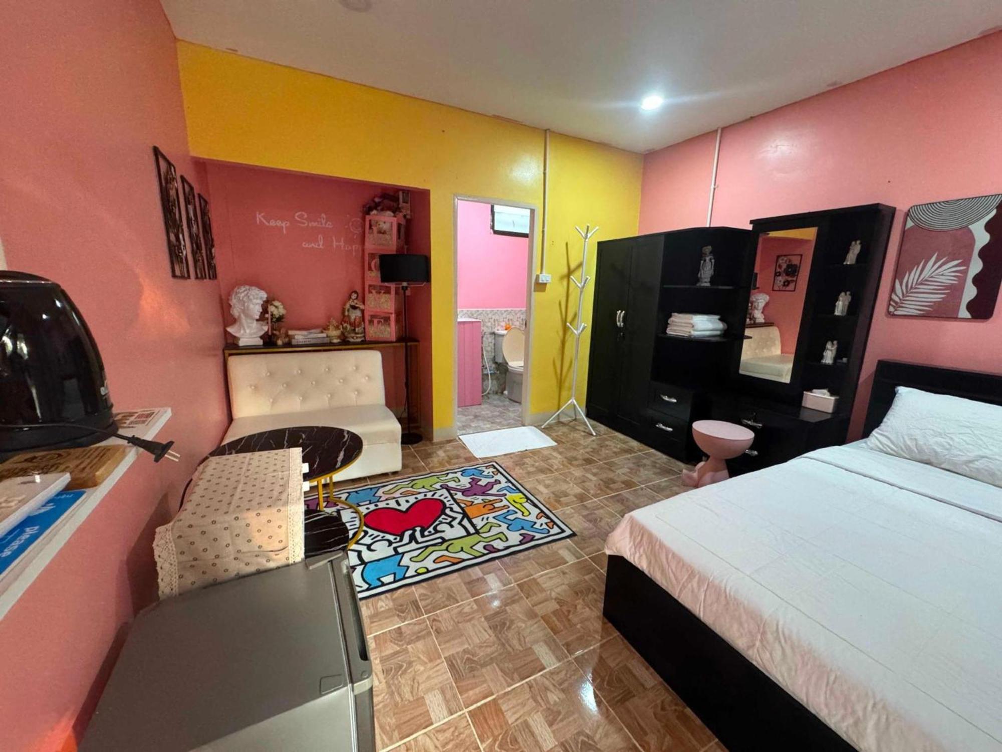 Oyo 75539 Phanthida And Cafe Hotel 2*