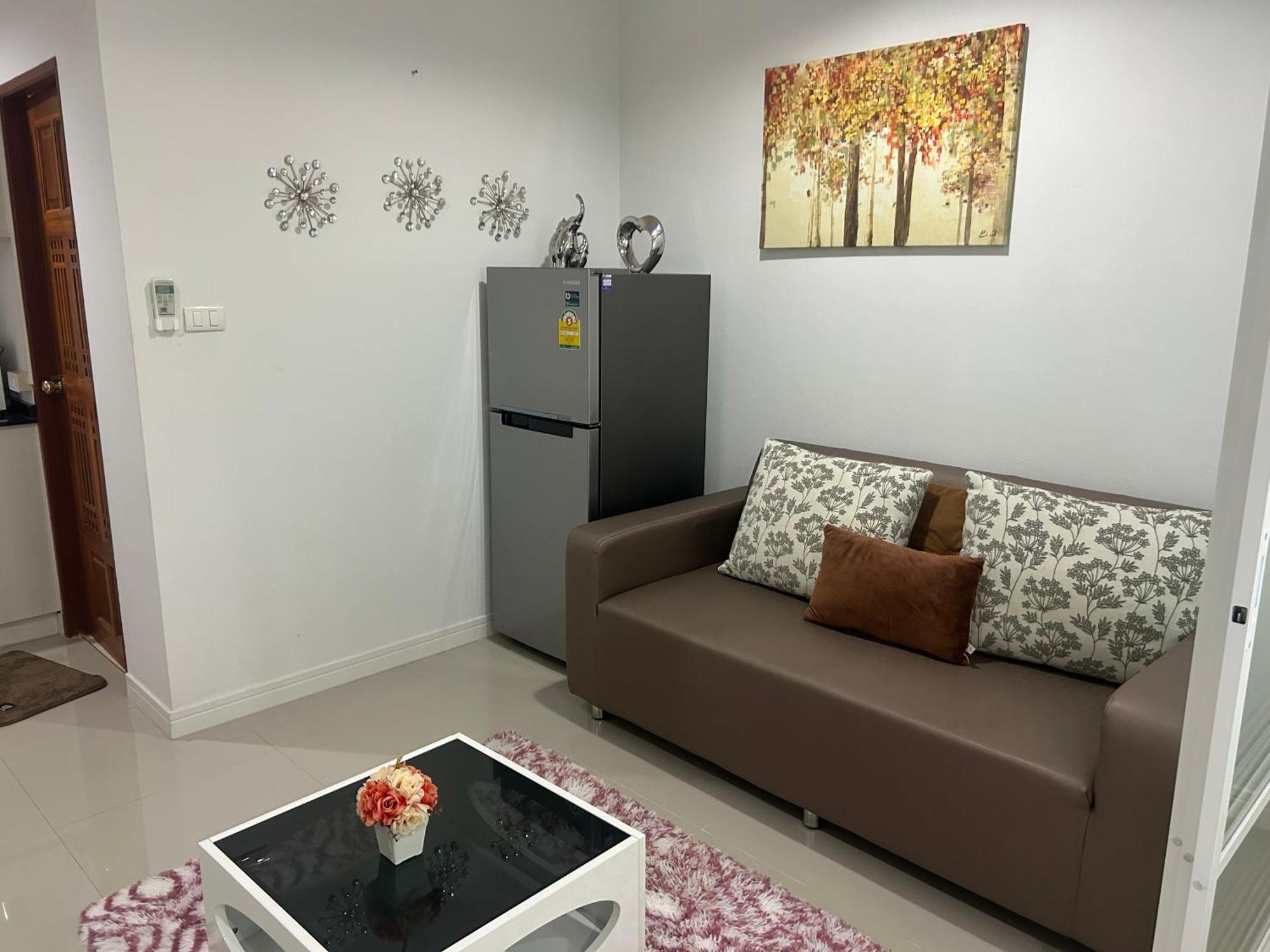 Baan Klang In Apartment *