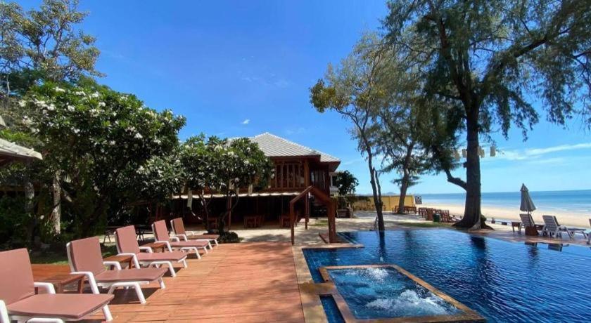 Baan Talay Dao HHQ