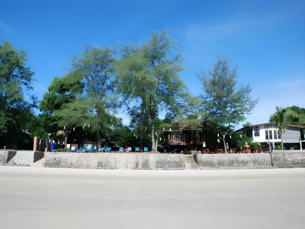 Resort Baan Talay Dao 3*