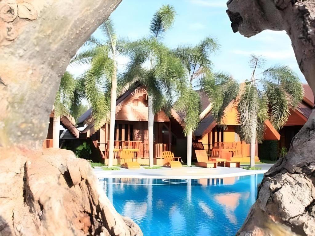 Resort Srisawat 3*