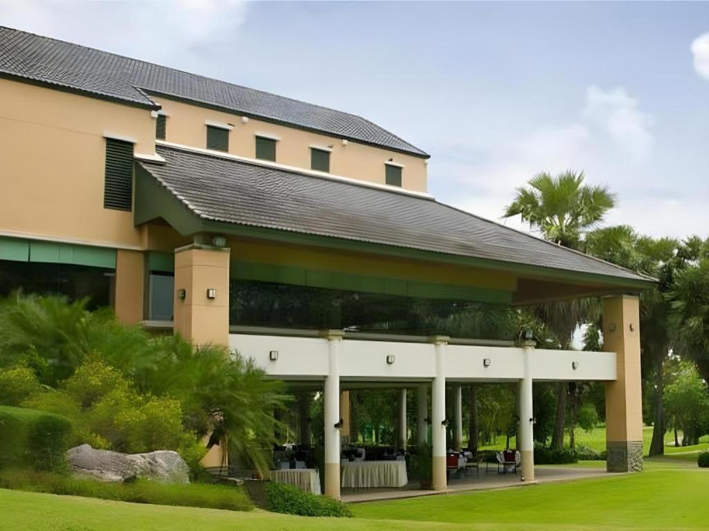 View And Golf Club 4*