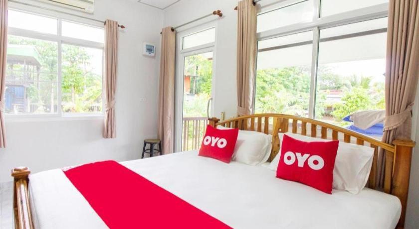 Oyo 999 Baan Pak Rom Ruen Hotel