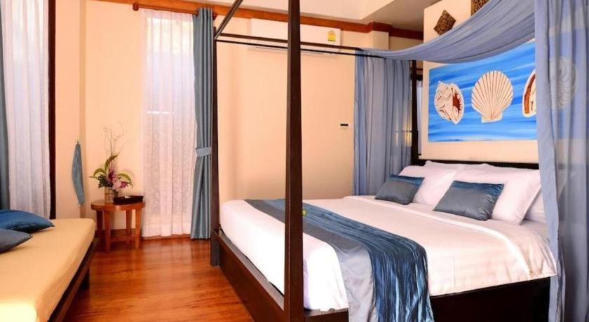 Baan Talay Dao Resort 3*