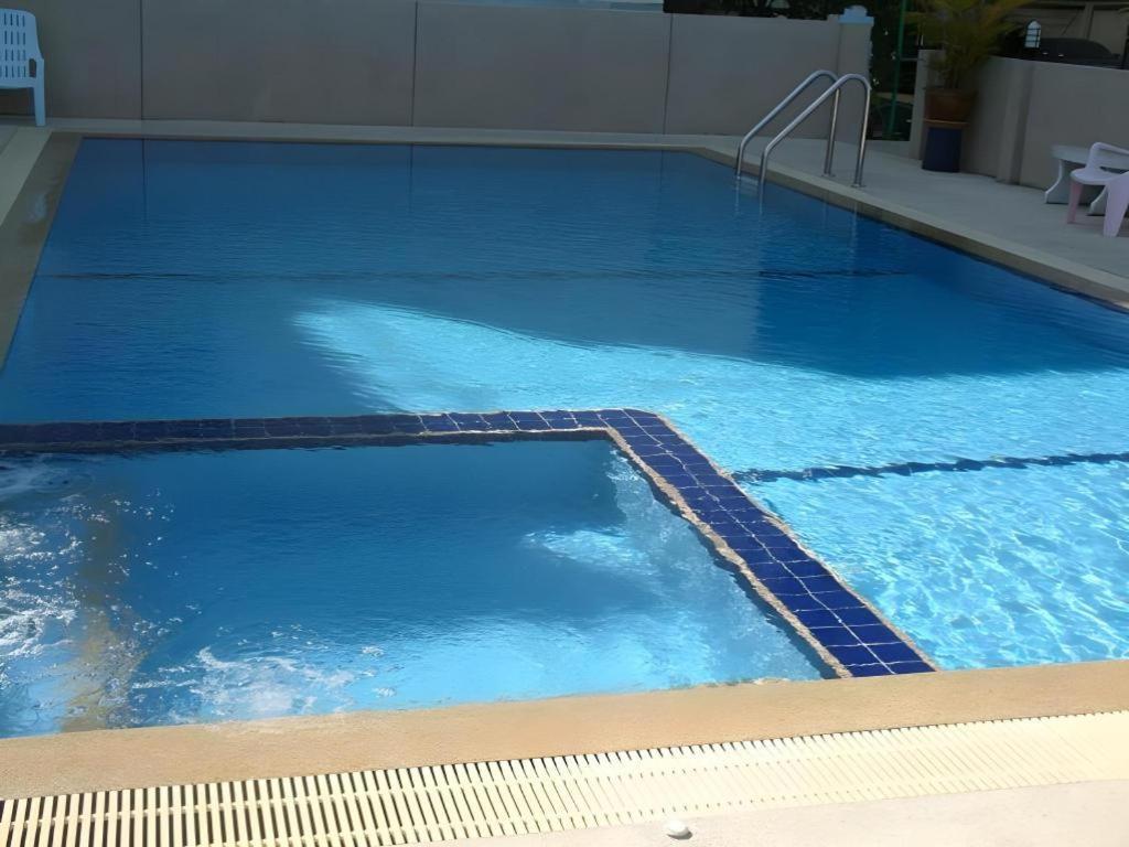 Hotel Avenue 3*