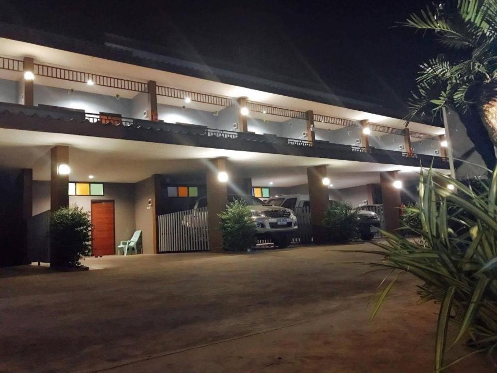 Resort The Shark Hua Hin