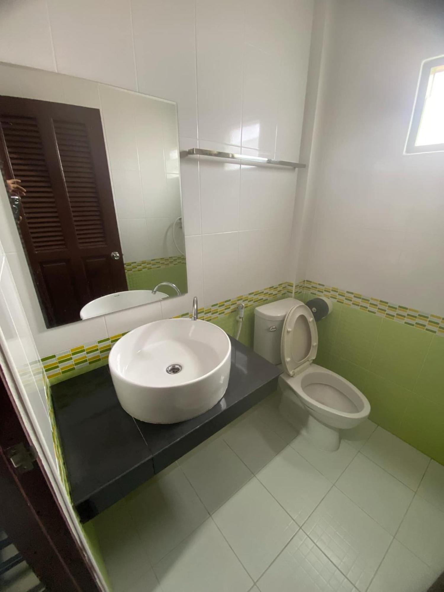 The Piya's Lounge And Apartment Hua Hin