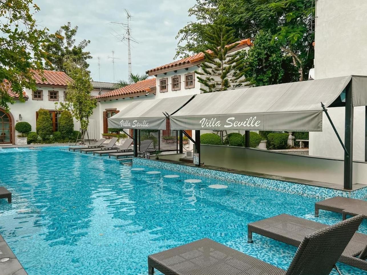 Hotel Seville 4*