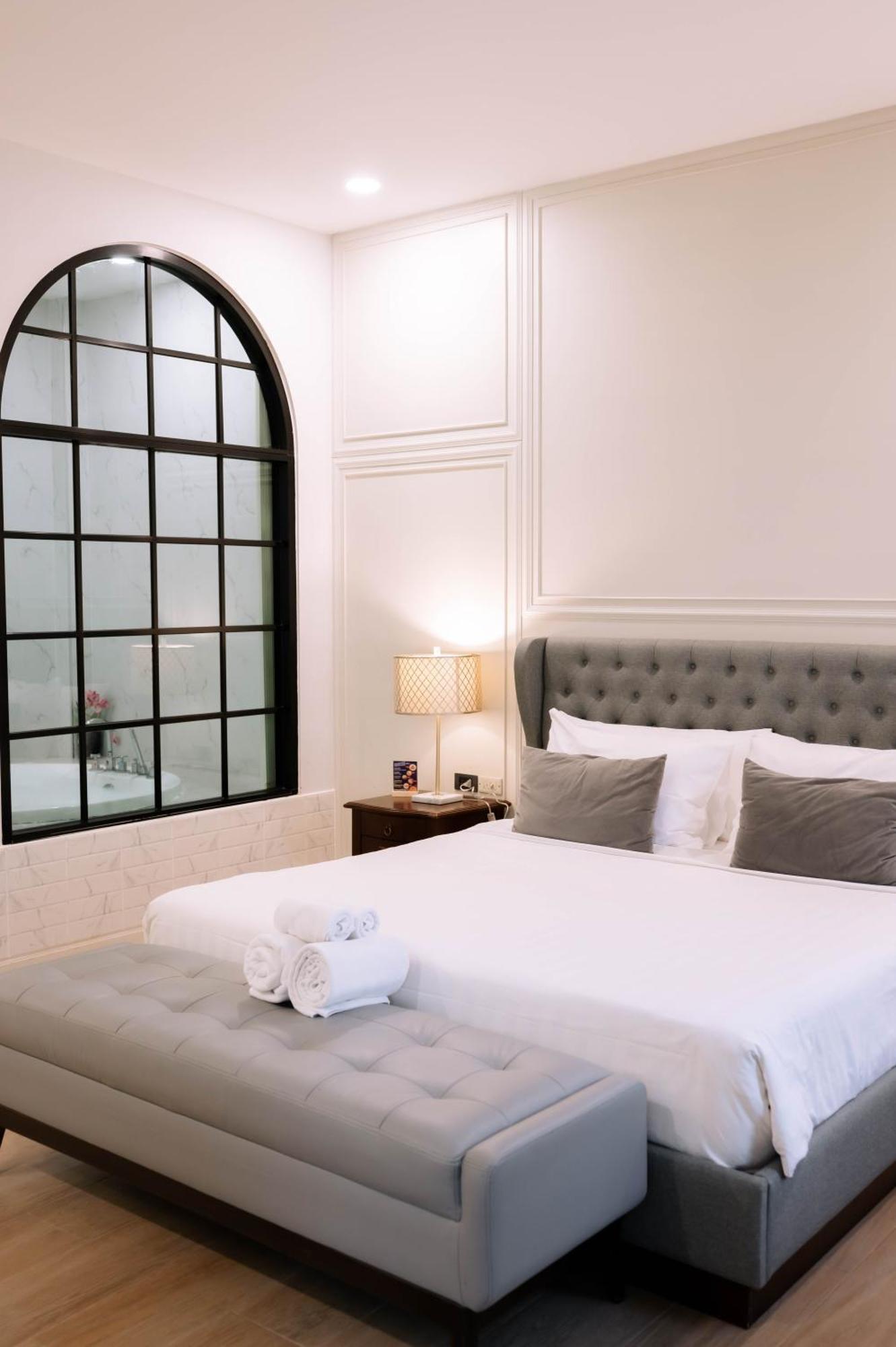 Seville Hotel 4*