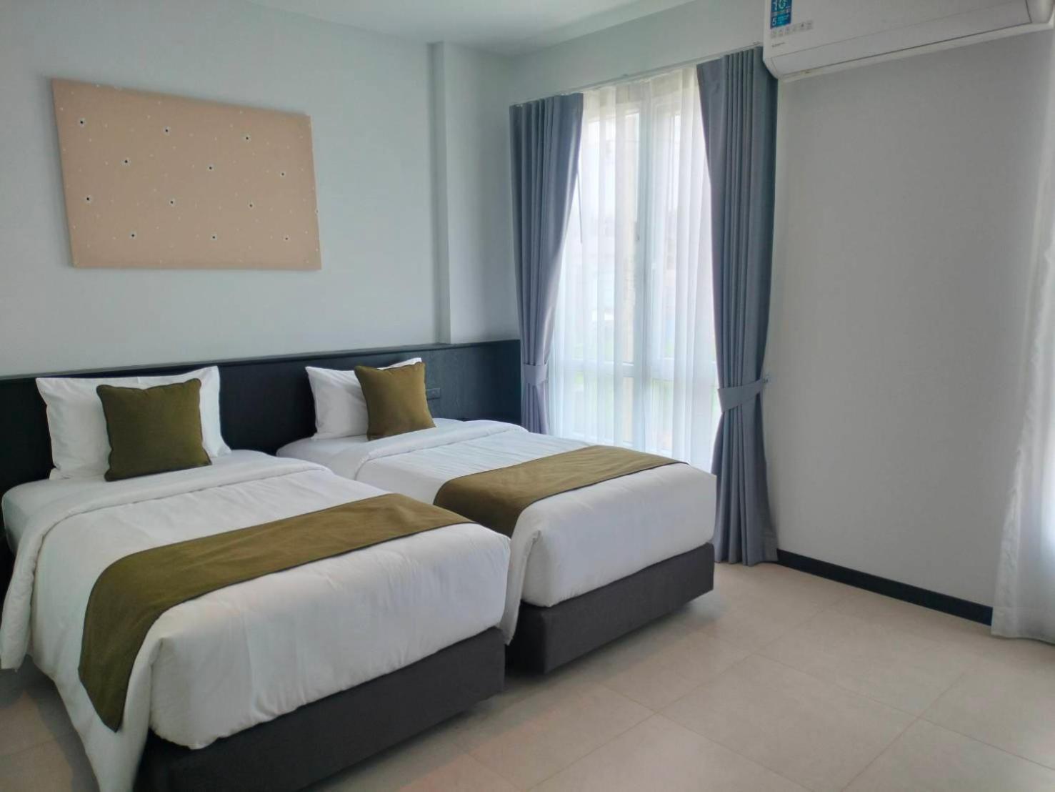 Whitt Hua Hin