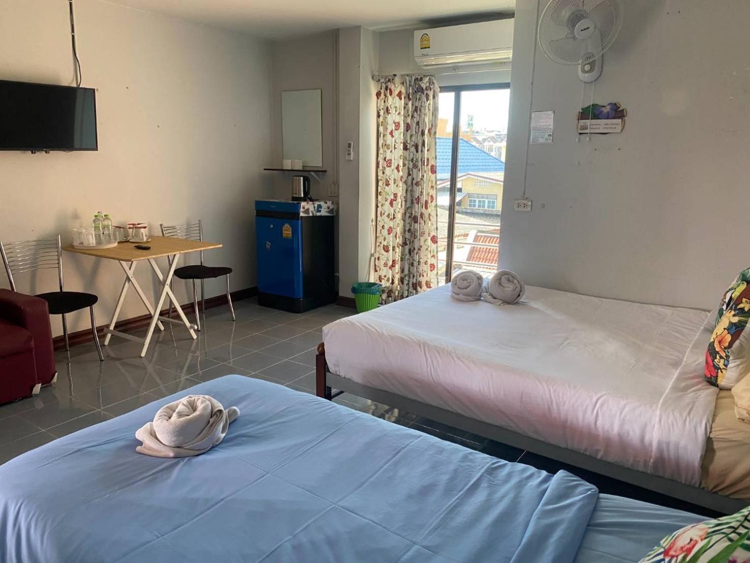Jenny Hua Hin