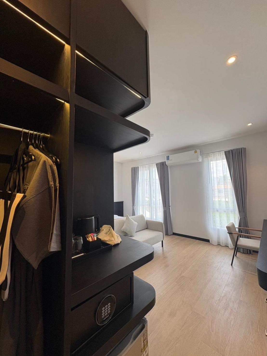 Whitt Khách sạn Hua Hin