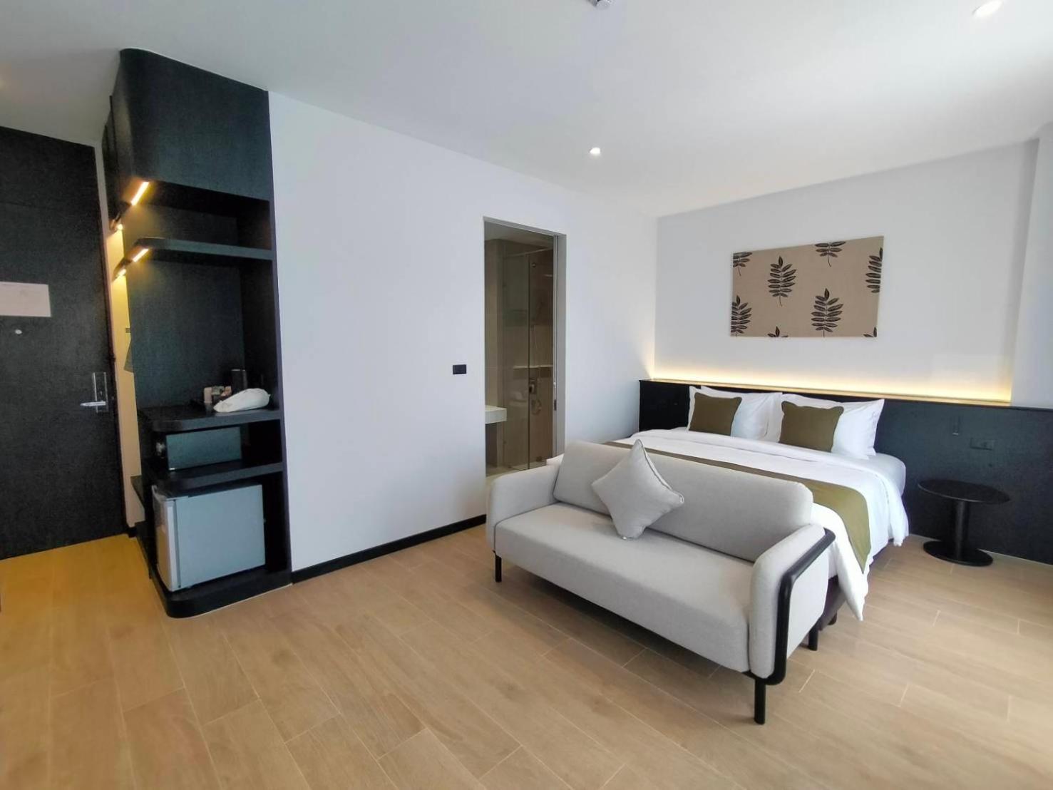 Khách sạn Whitt 4*