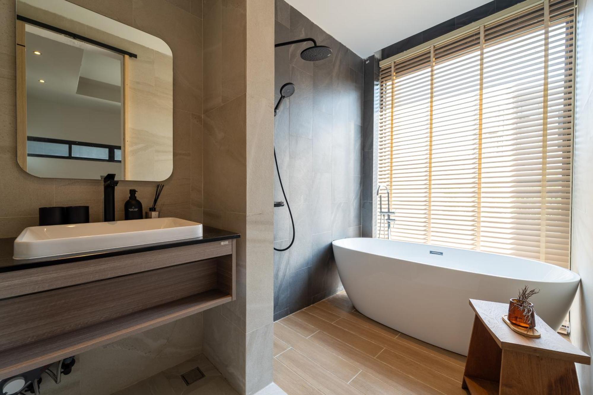 Wabi Sabi Onsen Hotel 4*