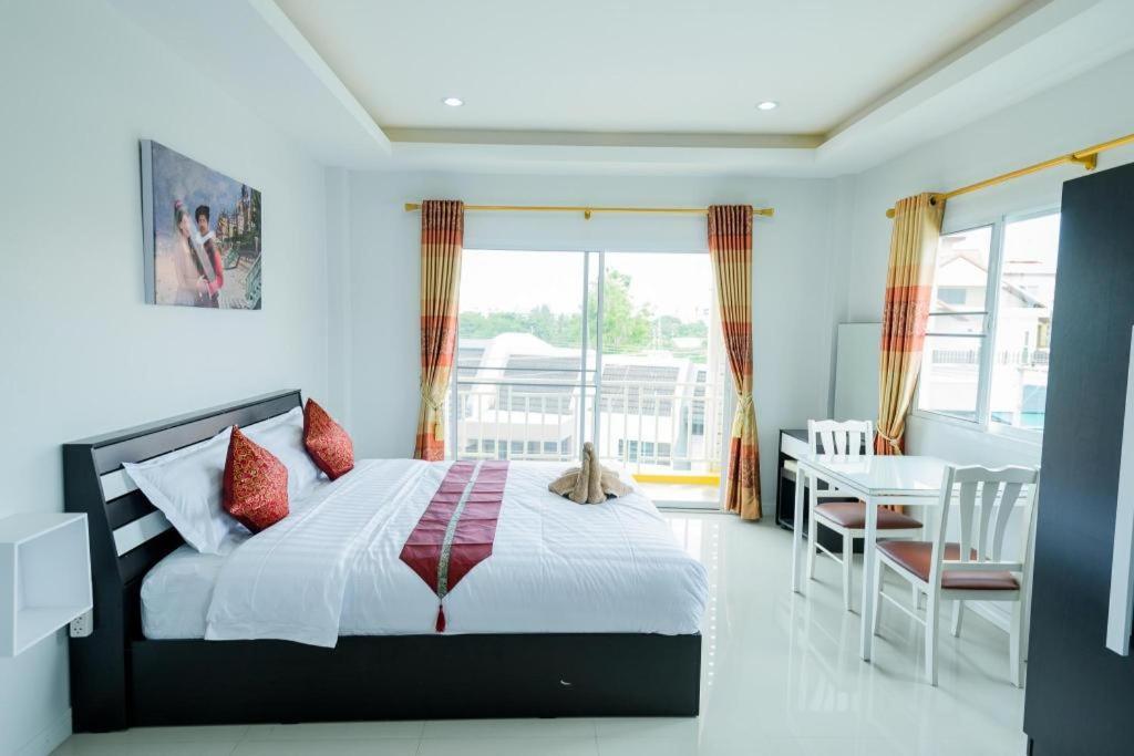 Lemon Loft Boutique 2*