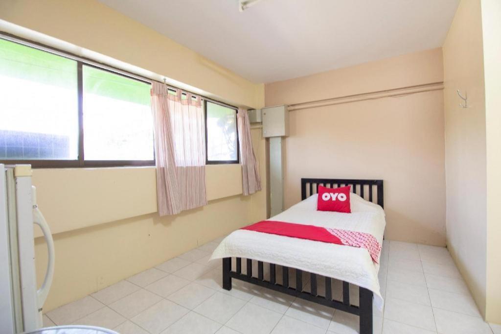 Oyo 75372 Flight Hut Hua Hin