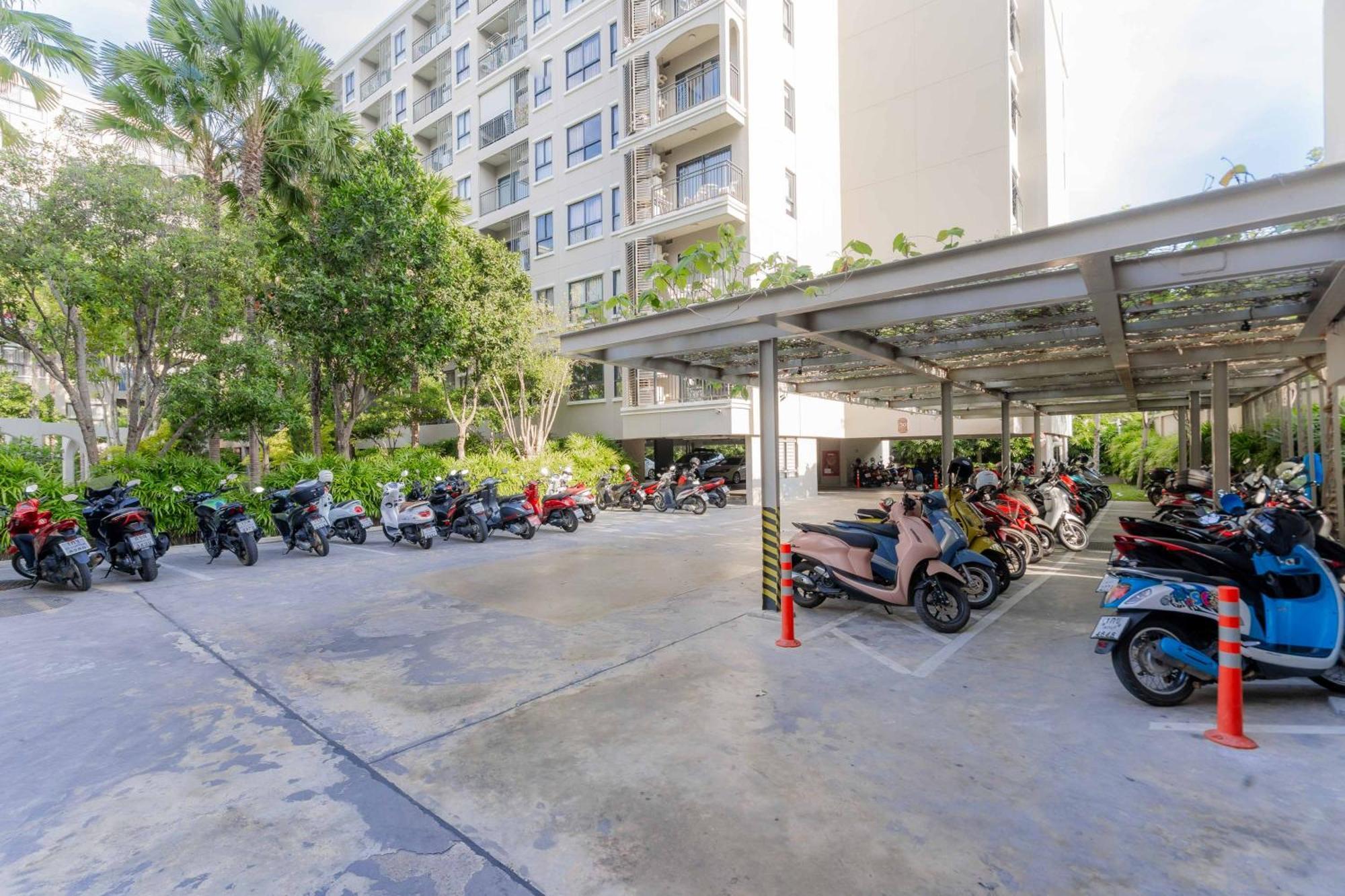 Great Sea View One Bed Condo, La Casita, Hua Hin.