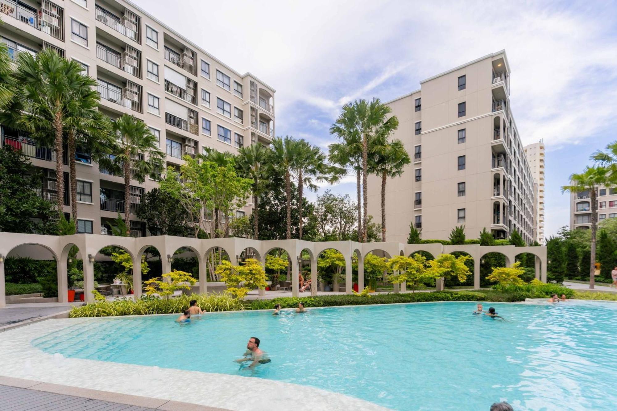 Great Sea View One Bed Condo, La Casita, Hua Hin. *