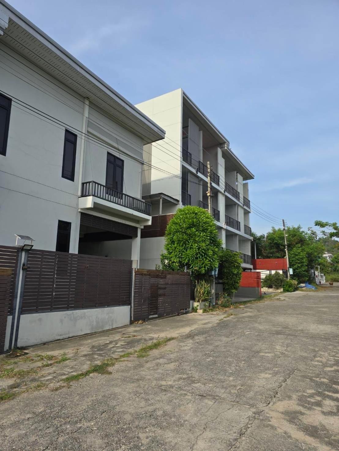 Homy Awesome Beaches And Hills Aparthotel