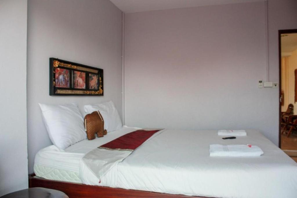 Hotel Baan Taklom Chomtalay 2*