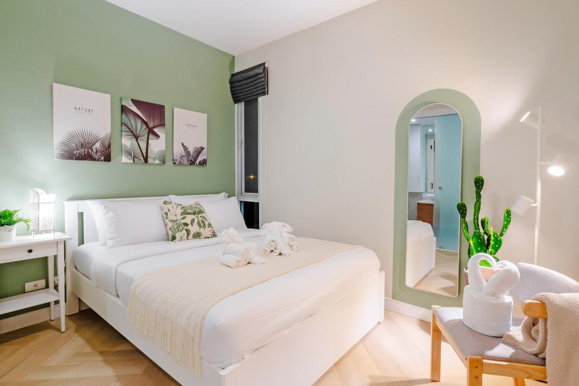 My - Floor, 104m2, Terrace, 8 Pools, 5 Min & Cicada Apartment