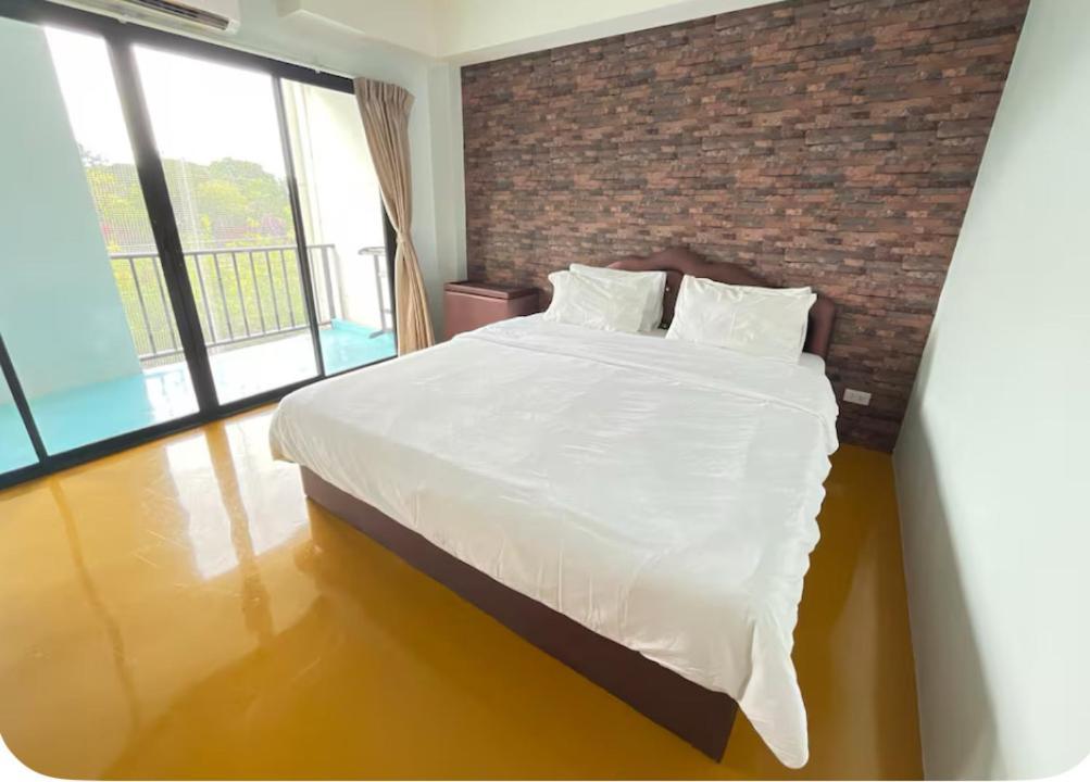 Aparthotel Homy Awesome Beaches And Hills *