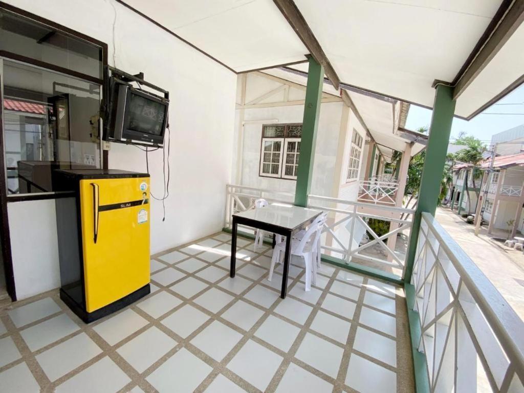 Paisiri Hotel 2*